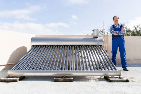 Proud Worker Standing Solar Energy Electric Boiler — Stock Photo, Image