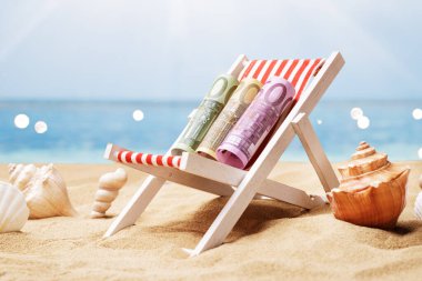 Avrupa Banknotları Plajdaki Minyatür Güverte Başkanı