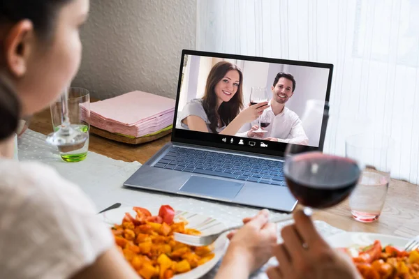 Virtuell Vinprovning Vänner Över Internet Med Hjälp Videokonferens — Stockfoto