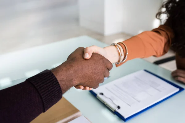 African Man Middle Eastern Woman Shaking Hands Interview Meeting — Stock Photo, Image