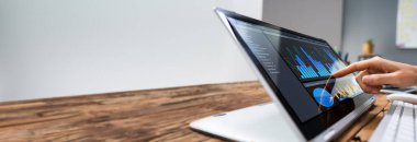 İş Dizüstü bilgisayarında KPI Veri Analizi