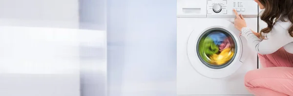 Clothes Wash Washing Machine Dryer Woman Doing Laundry — Stock Photo, Image