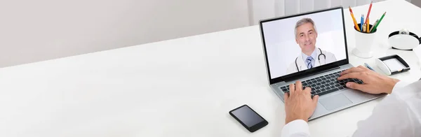 Video Chatting Doctor Desk Webcam — Stock Photo, Image
