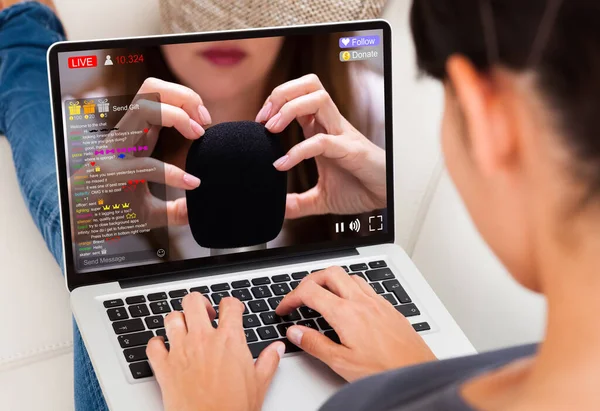 Streaming Live Asmr Video Laptop Computer — Stock Photo, Image