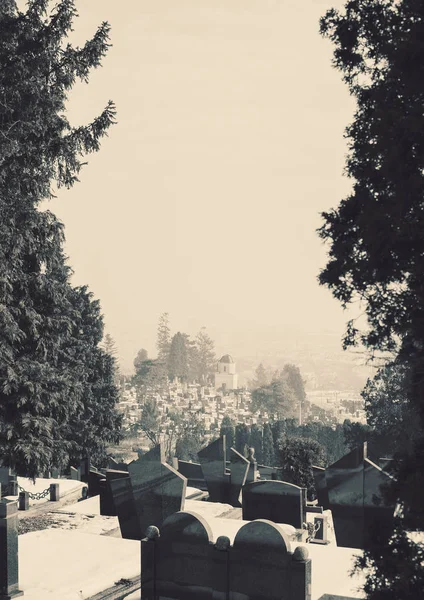 Cemitério cristão ortodoxo — Fotografia de Stock
