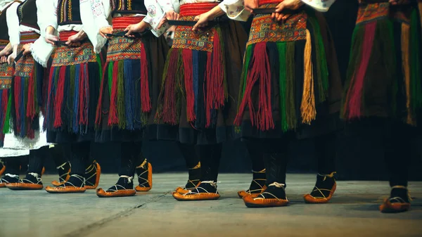 A szerb folklór lábak — Stock Fotó