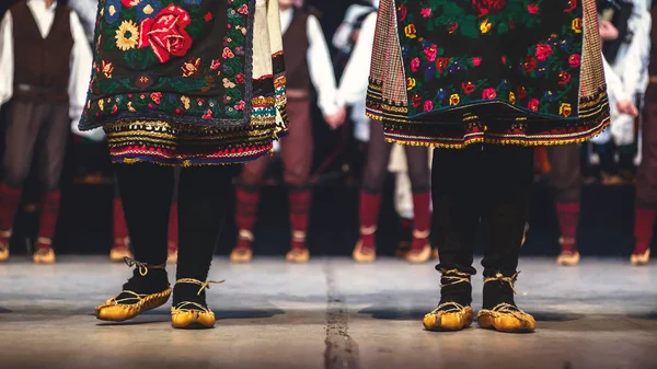 Ноги сербского фольклора — стоковое фото