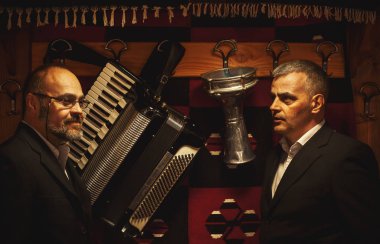 İki müzisyen portreleri 