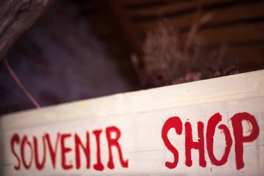 Hediyelik eşya dükkanı başlık