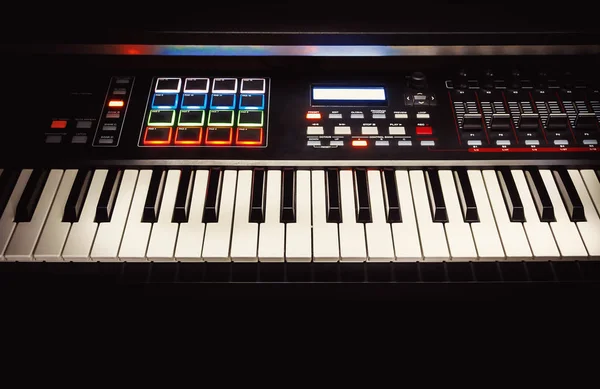 Modern MIDI kontrol — Stok fotoğraf
