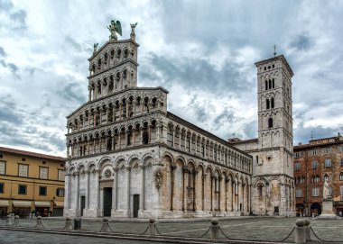 Katedral san michele