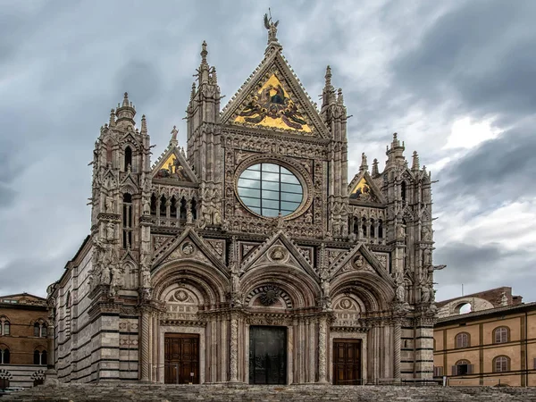Catedral de Siena vista —  Fotos de Stock
