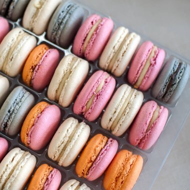 renkli macaroons arka plan.