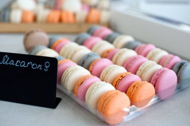 renkli macaroons arka plan.
