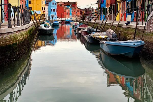 Widokiem na wyspę Burano — Zdjęcie stockowe