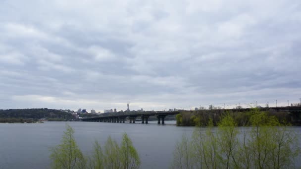 Вид на Патонский мост — стоковое видео