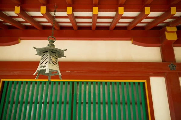 Lantern hang up in Japanese temple — Stock Photo, Image