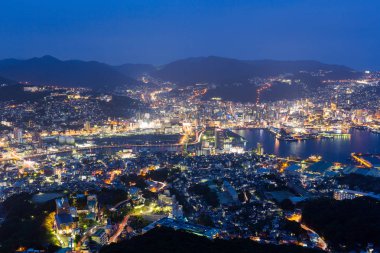 Nagasaki, Japonya gece şehir