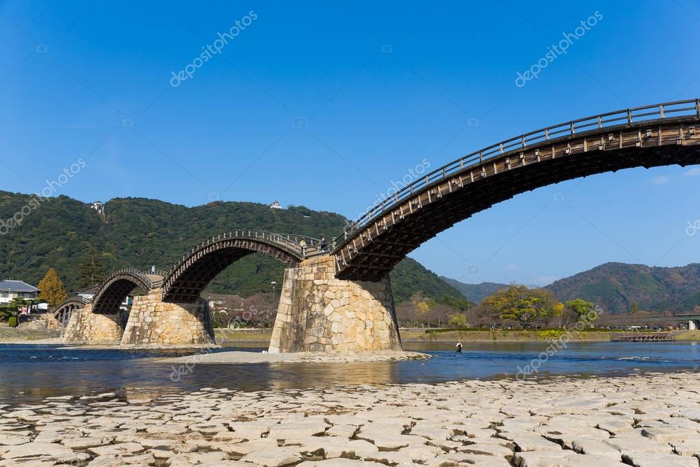 Puente Kintai en Japón — Fotos de Stock © leungchopan #134359828