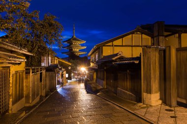 Yasaka Pagoda Kyoto gün batımında