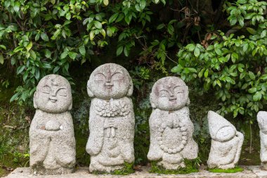 Japon jizo heykeller