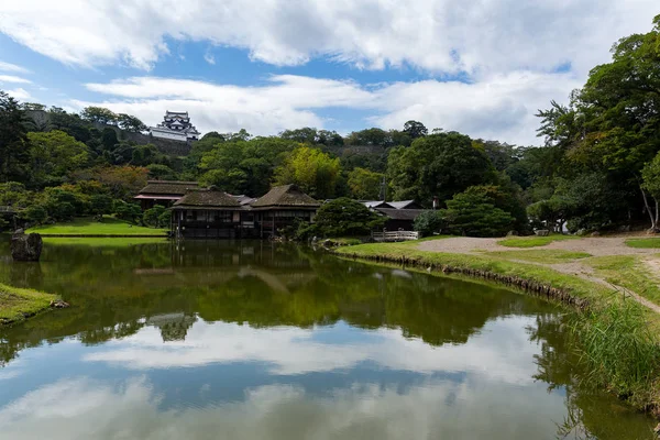 Genkyuen κήπου και Hikone το κάστρο — Φωτογραφία Αρχείου