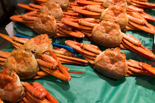 Frische Krabben auf dem Fischmarkt — Stockfoto