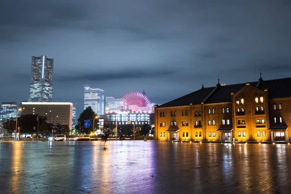 Paesaggio urbano in Giappone di notte — Foto Stock