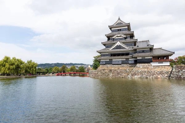 Castelo de Matsumoto tradicional no Japão — Fotografia de Stock