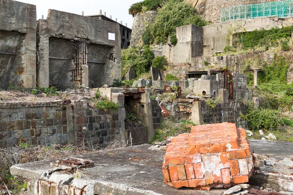 Terk edilmiş Gunkanjima adası — Stok fotoğraf