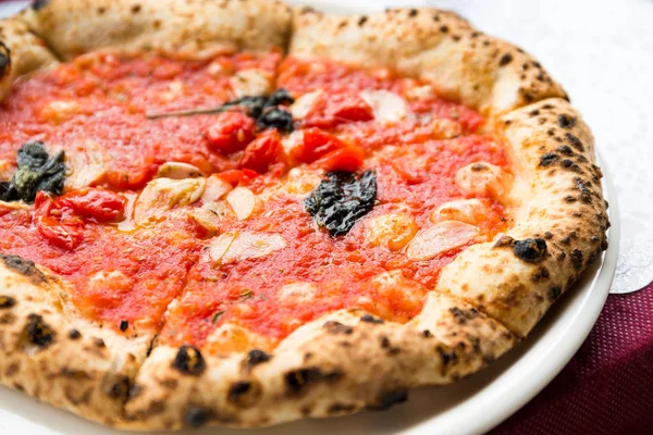 Pizza Margherita al forno — Foto Stock