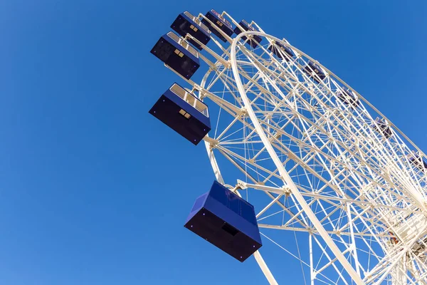 Beautiful Ferris wheel — Stock Photo, Image