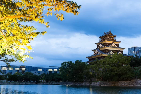 Hirošimský hrad v noci — Stock fotografie