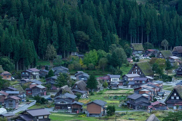 Zonsondergang van Shirakawago dorp in Japan — Stockfoto