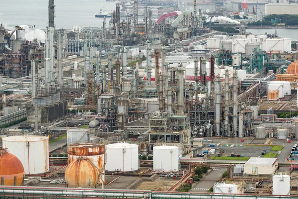 Fabbrica nella città di Yokkaichi — Foto Stock