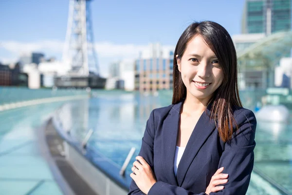 Geschäftsfrau in der Stadt Nagoya — Stockfoto