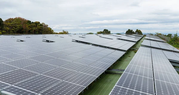 Estação de painel de energia solar — Fotografia de Stock