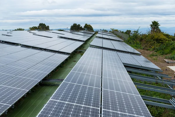 Centrale solare a pannelli — Foto Stock