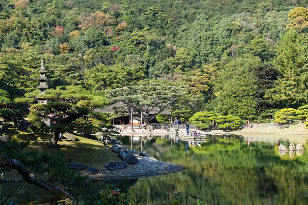 Japon bahçesi, Ritsurin Bahçe 