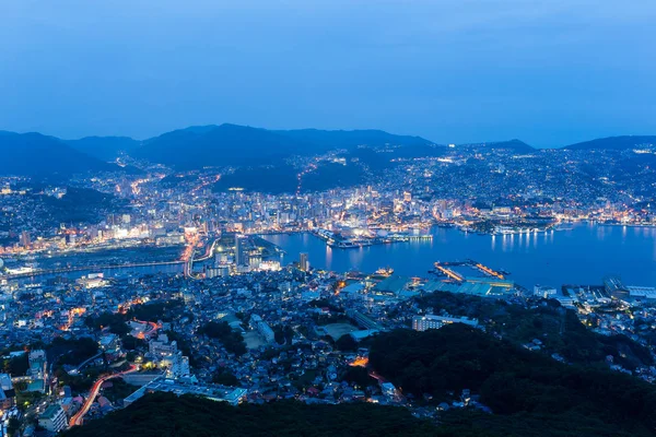 Město Nagasaki v noci — Stock fotografie