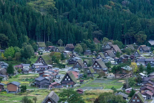 Pueblo japonés tradicional e histórico Shirakawago — Foto de Stock