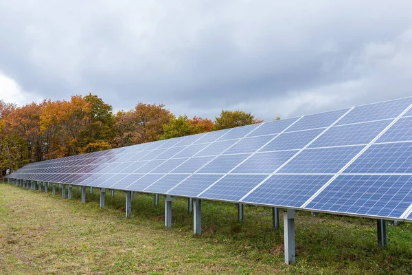 Solar planel növényvédő állomás — Stock Fotó