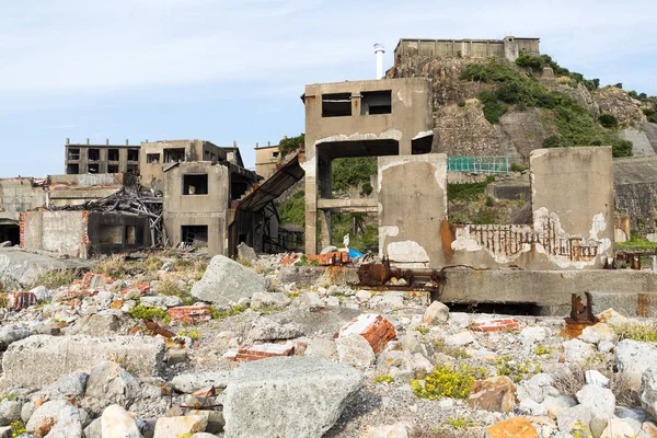 Slagskepp ön i Nagasaki city — Stockfoto