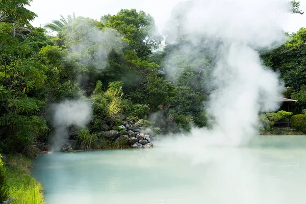 Lago branco inferno — Fotografia de Stock