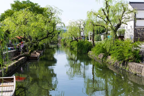 Kurashiki řeka v Japonsku — Stock fotografie