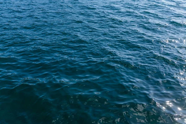 Vista al mar con olas — Foto de Stock