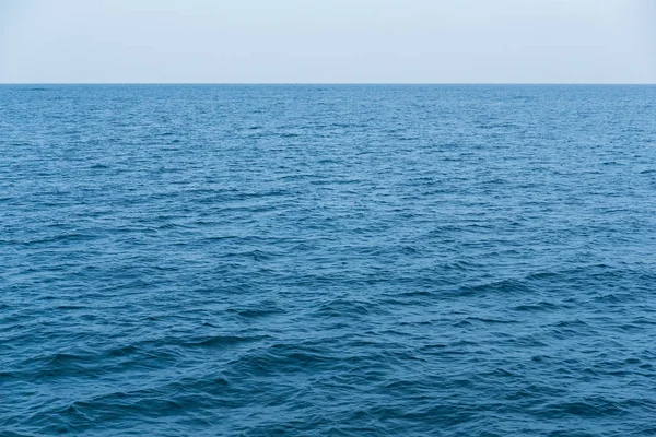 Povrch moře s vlnami — Stock fotografie
