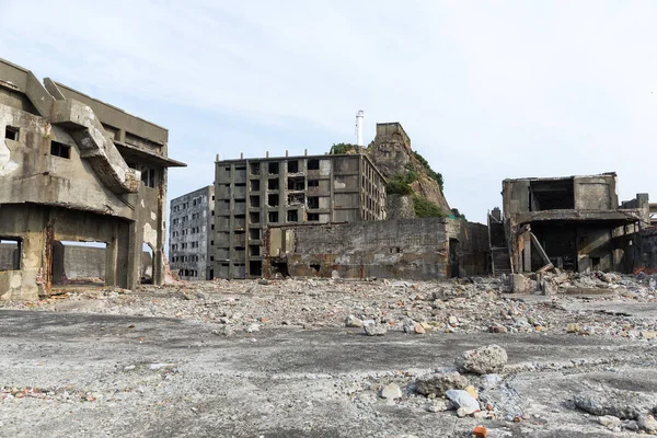 Opuszczonej wyspie Gunkanjima w miasto Nagasaki — Zdjęcie stockowe