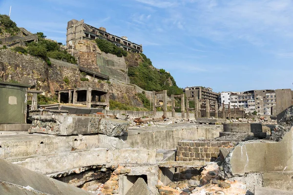 Isla abandonada del acorazado en Japón —  Fotos de Stock