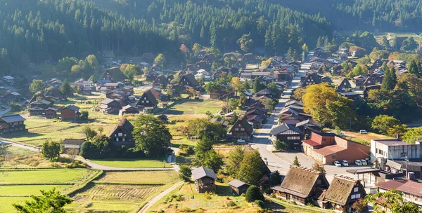 Traditionell japansk Shirakawago by — Stockfoto